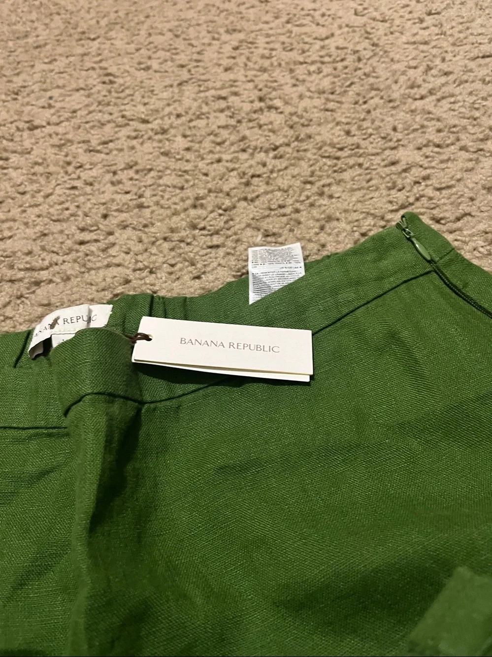 BANANA REPUBLIC MID-RISE KICK-FLARE LINEN ANKLE PANT